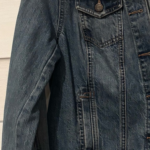 LOFT Classic Denim Jean Jacket in size medium. Great condition! - Picture 9 of 12